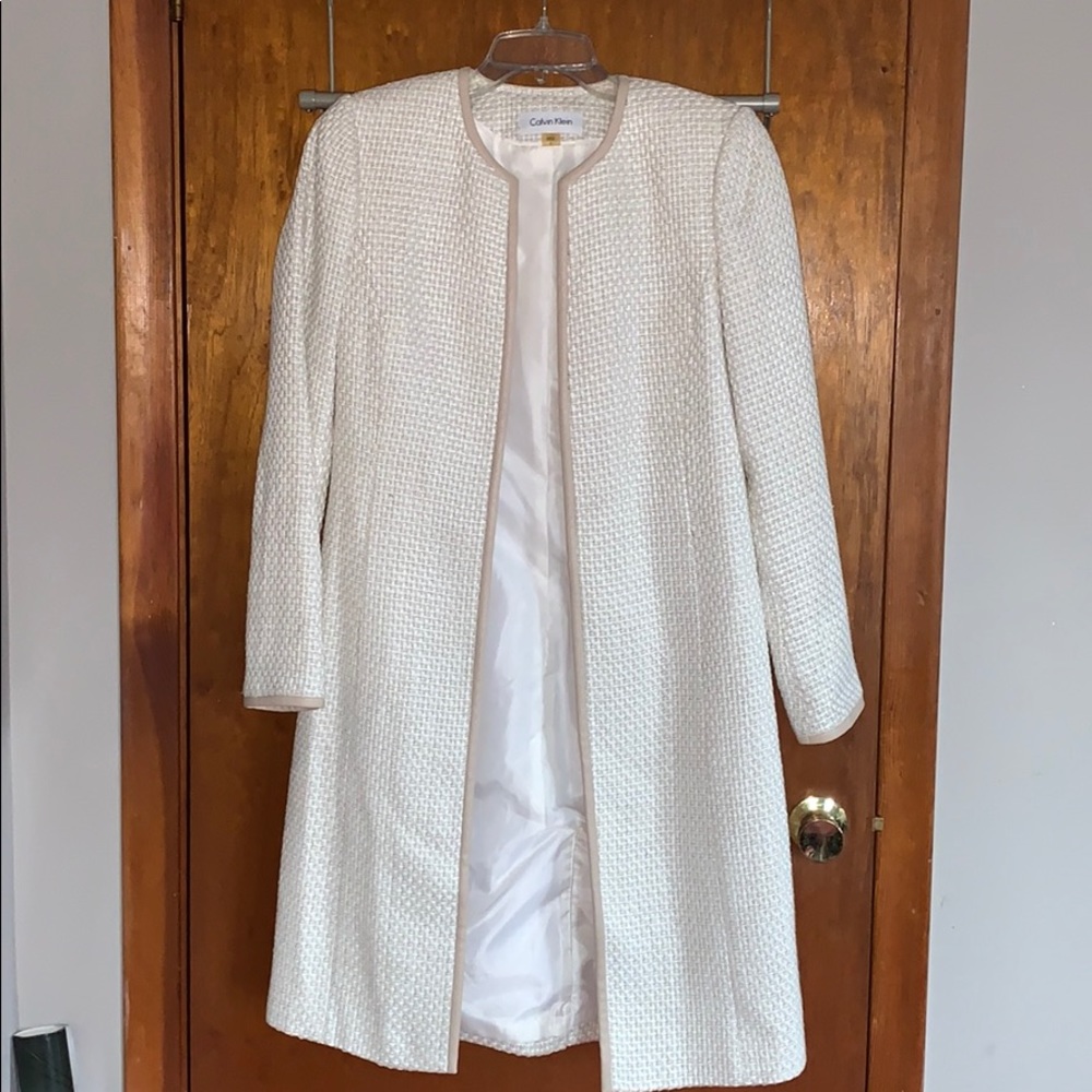 Dress coat / blazer. Beige
